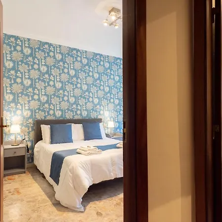 66 Guest house *