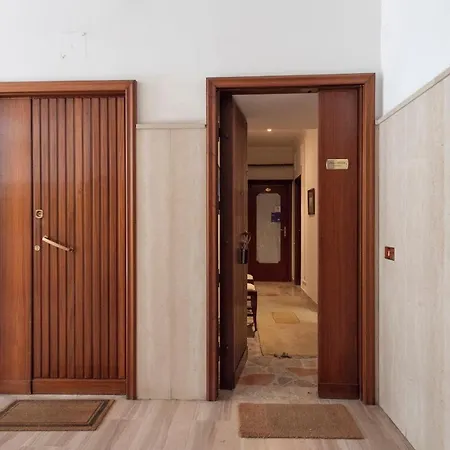 66 Guest house *